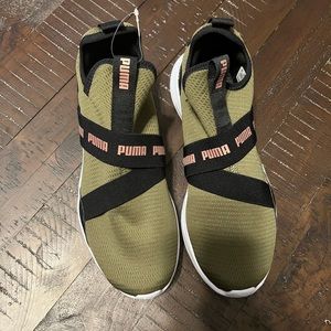 Women’s Puma Sneakers